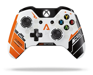 OFFICIAL WIRELESS CONTROLLER - TITANFALL LIMITED EDITION (used) - Xbox One CONTROLLERS